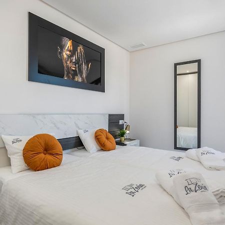 Апартаменты La Zenia Cocoon - Luxury Penthouse With Jacuzzi, 2 Pools, Indoor Heated Pool, Sauna, Gym, Playstation Dehesa de Campoamor  Экстерьер фото